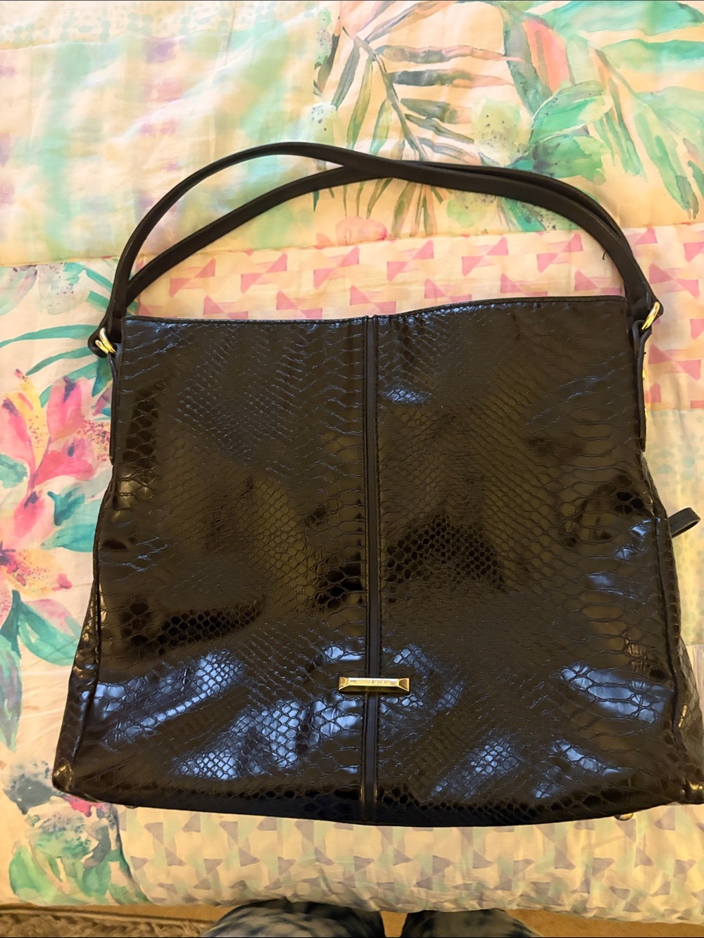 ANNE KLEIN Black Faux-Snake Shoulder Bag.
